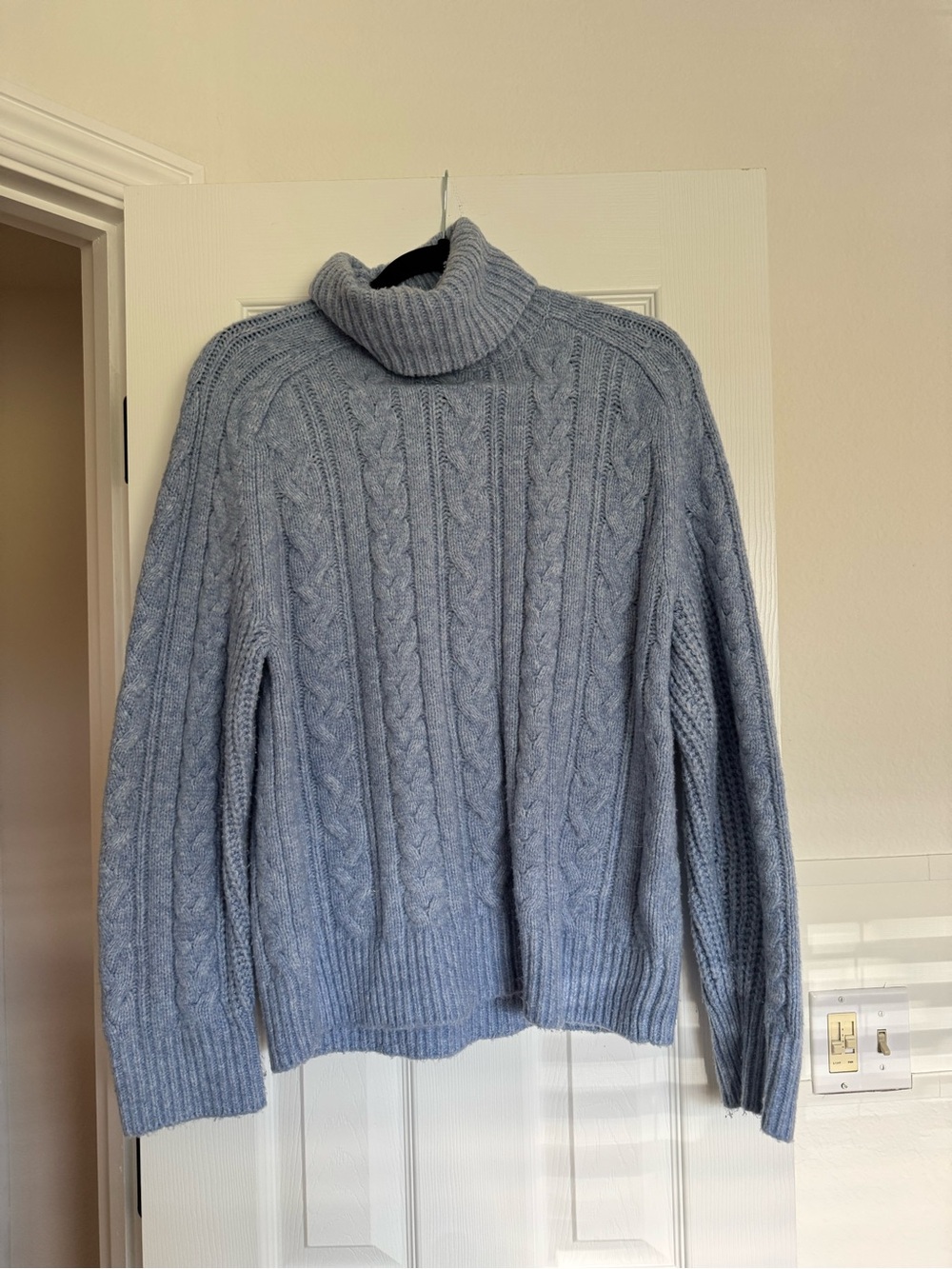 Abercrombie Light Blue Cable Knit Turtleneck Sweater - Men